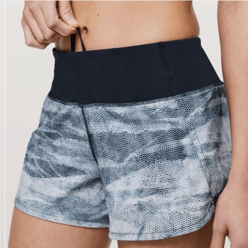 lululemon athletica Black Waistband with Gray Marbled Print Athletic Shorts